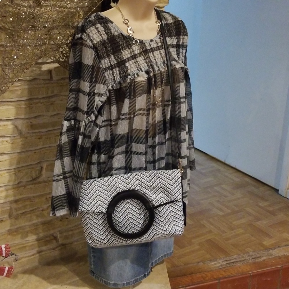 Crossbody purse
